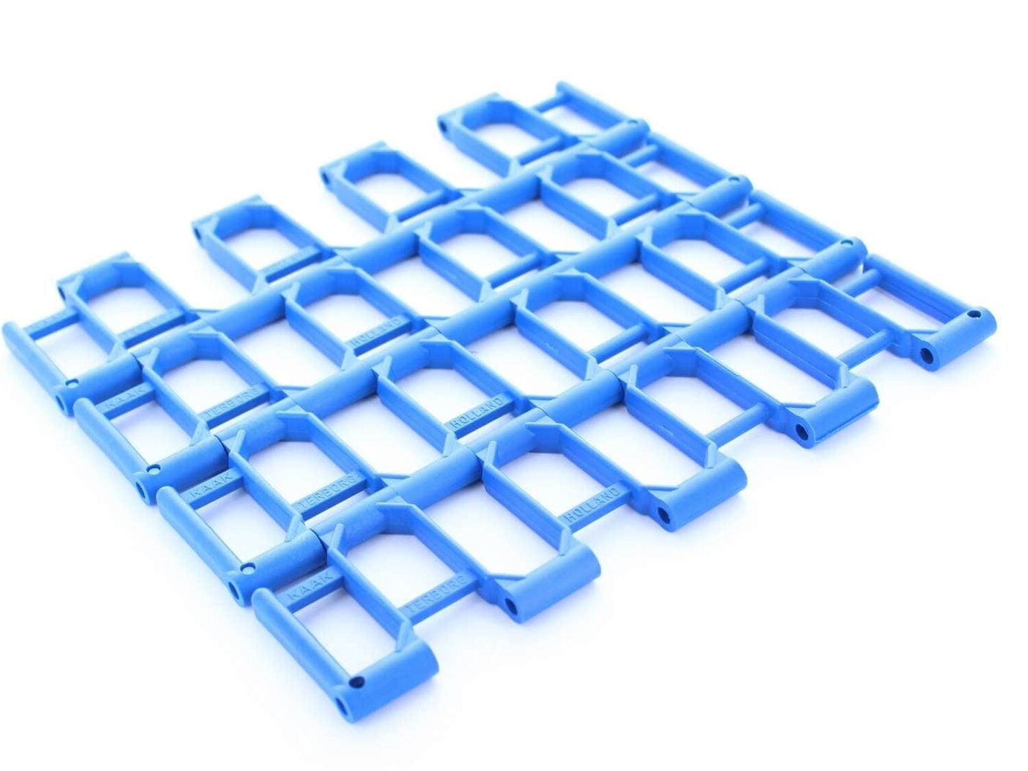 Multi way coarse mesh belt